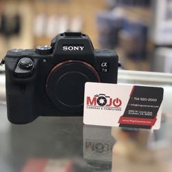 Sony A7 III 
