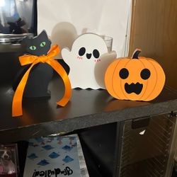 Halloween Decor 