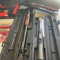 SNAP ON TOOLS LOT TOOLS 