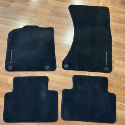 Porsche Macan carpet mats oem 2014-2026