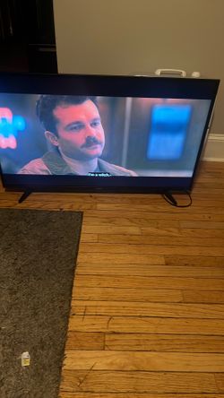44 inch smart Hisense tv flat screen