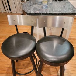 2 - Counter  Bar Stool Swirlvel Chairs -Excellent Condition 