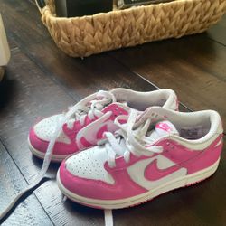 Pink Nike Pandas 