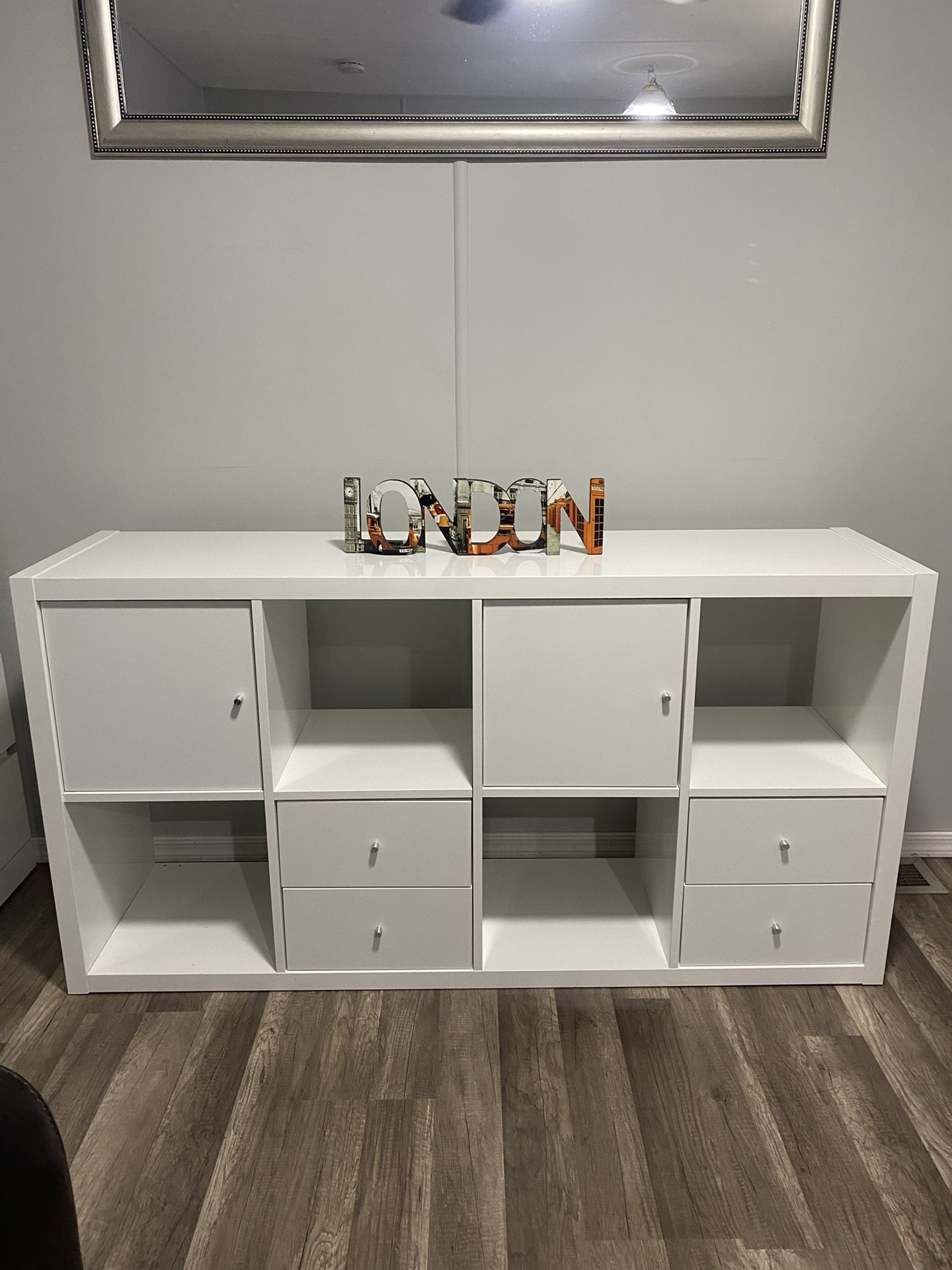 Beautiful IKEA Shelf
