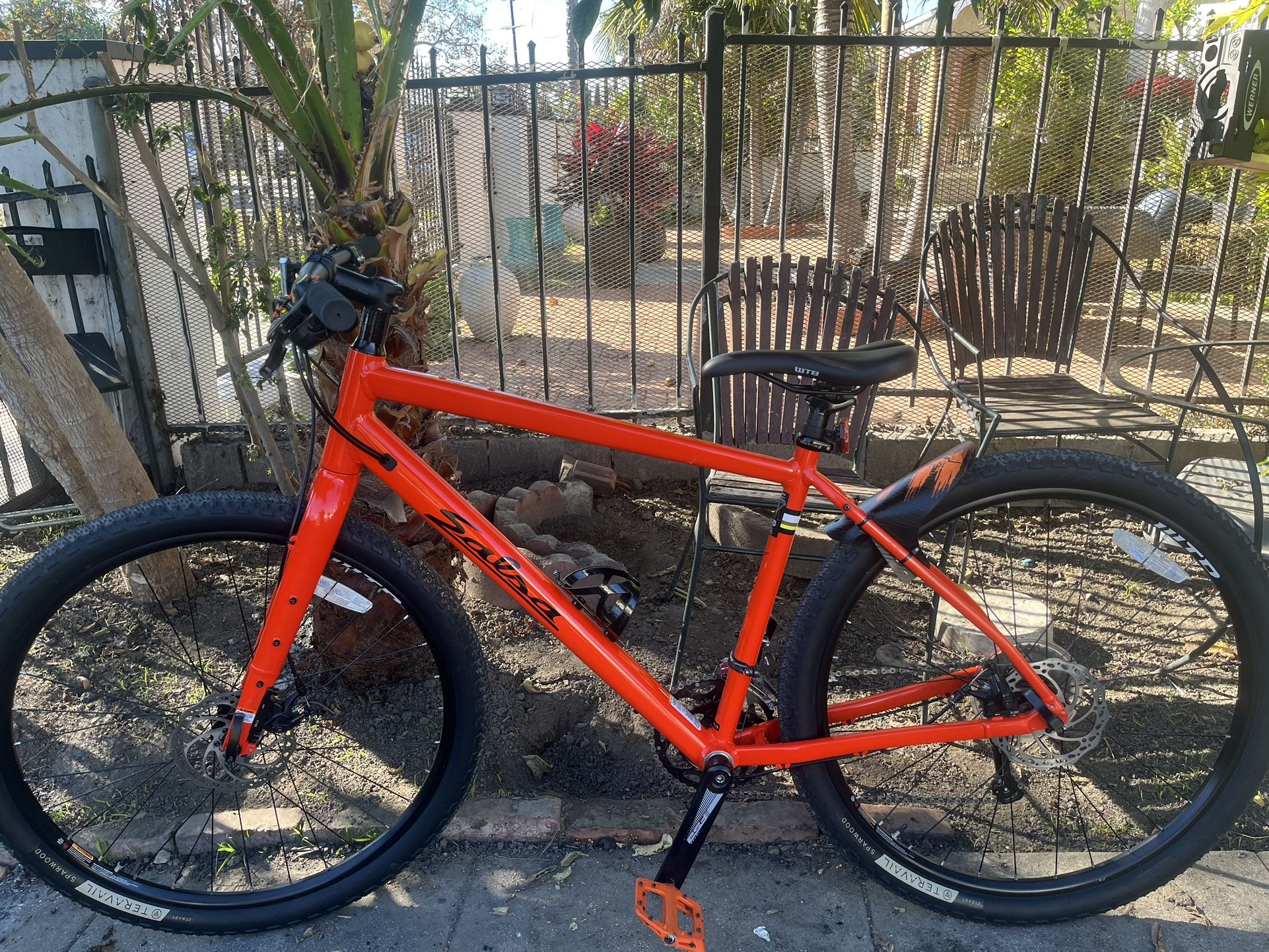 Salsa Journey Apex Bike 