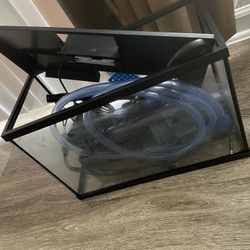 Fish Tank  Like New 