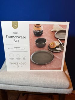 Threshold Tilley 12-Piece Stoneware Dinnerware Set