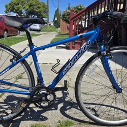 Schwinn Hybrid Bike XSmall Frame 
Excellent Condition Ready to Ride 