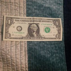 1 Dollar number on right miss print.  