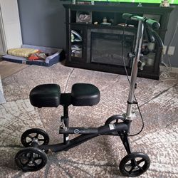Roscoe Knee Scooter 