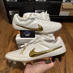 Nike Tiempo Legend RGN FG SE ‘Ronaldinho Touch Of Gold’ Size 12M Brand New