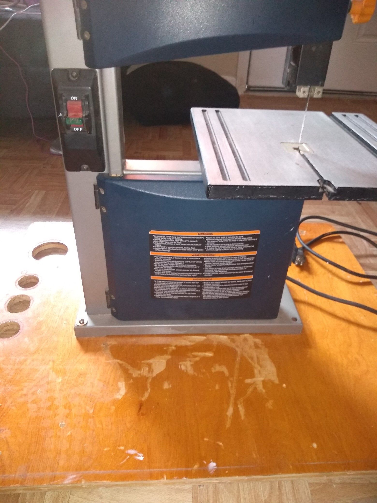 Ryobi BS904 2.5 amp 9 in. Table Band Saw