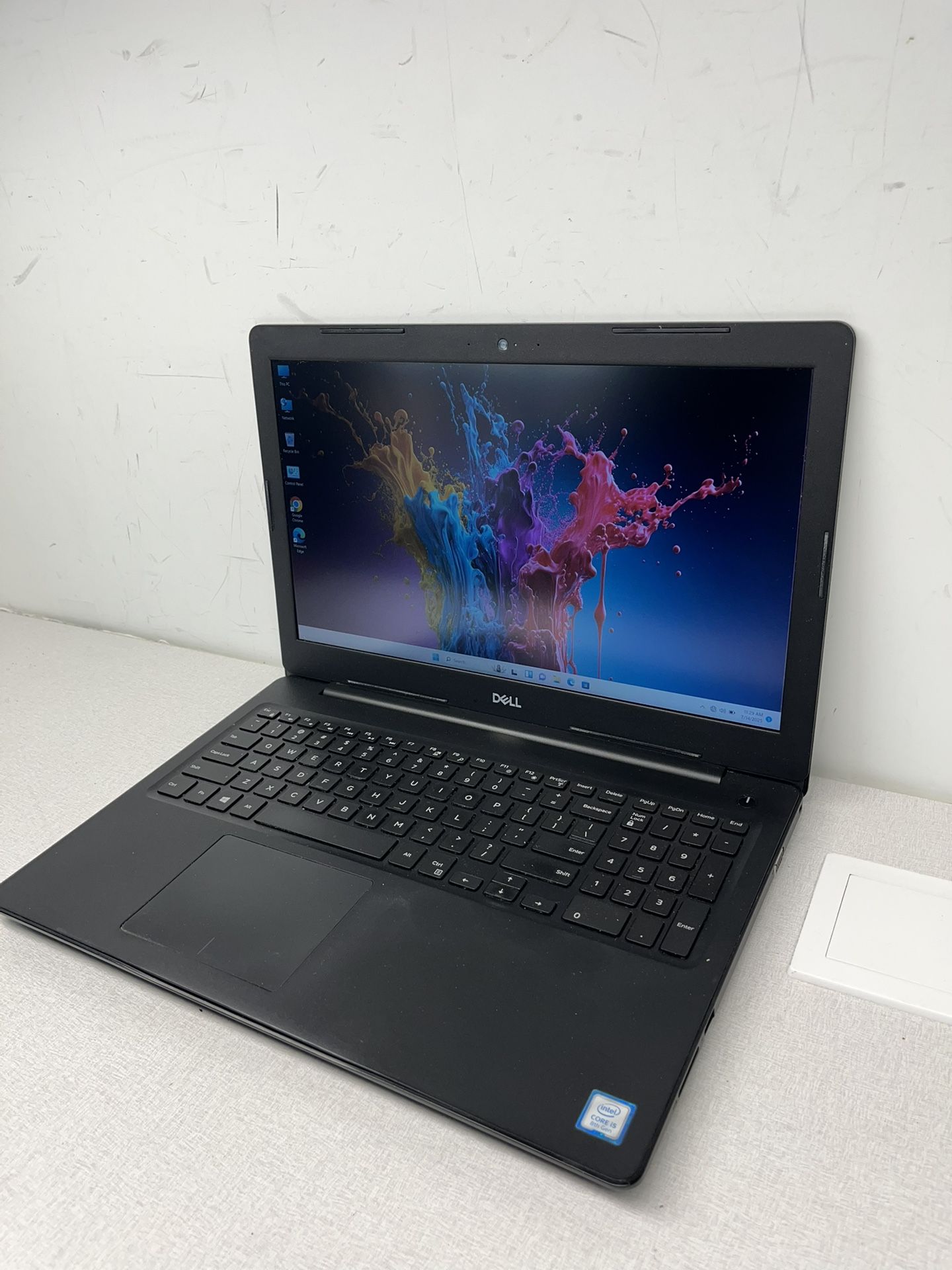 Dell Latitude 3590, 8th Gen Intel Core I5, 8 GB RAM, 250 GB SSD, Wireless Wifi, Webcam, Bluetooth, Windows 11 Pro 64 Bits, Microsoft Office 2019, AC