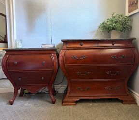 Vintage wood Bombe Chest & Nightstand set