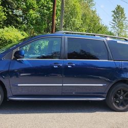 2004 Toyota Sienna
