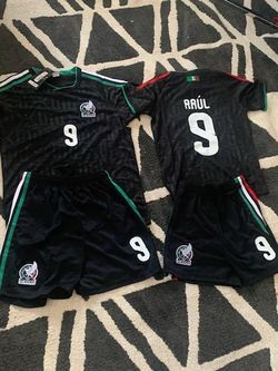 Kids soccer jerseys sizes 3t-8t