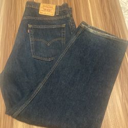 Levi’s Jean Size 38x30                                    L