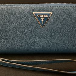 GUESS Women’s Wristlet Wallet