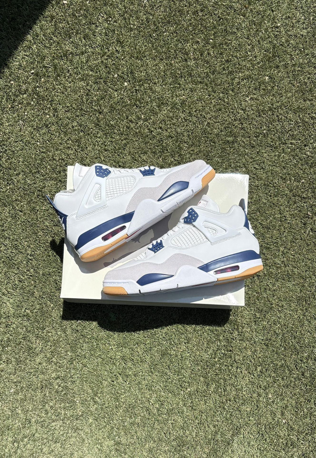 Jordan 4 SB Navy Size 10.5 Men’s