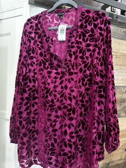 Torrid women’s blouse NEW