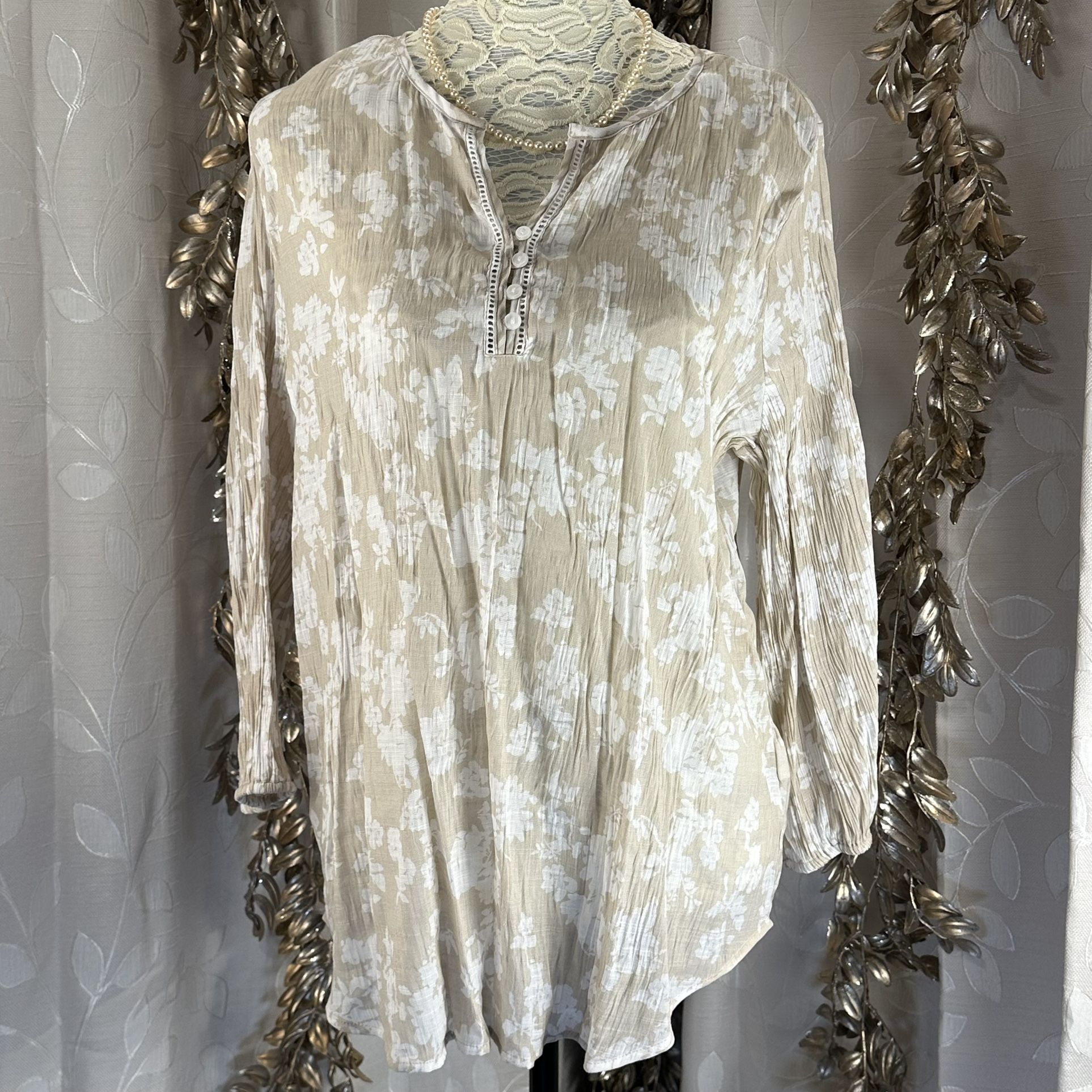 Liz Claiborne XL Beige Floral Crinkle Blouse Boho Cottagecore Tunic Top
