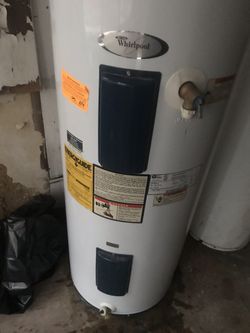 Whirlpool 40 Gal Electric Hot Water Tank