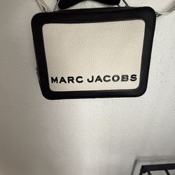 Mark Jacob  The Box Bag 
