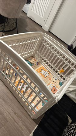 36” X 36” Playpen (for Dogs Or Toddlers)