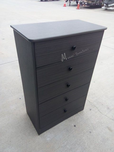 Single Gray Matte Bedroom Dresser!