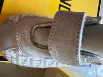 fendi crib shoes