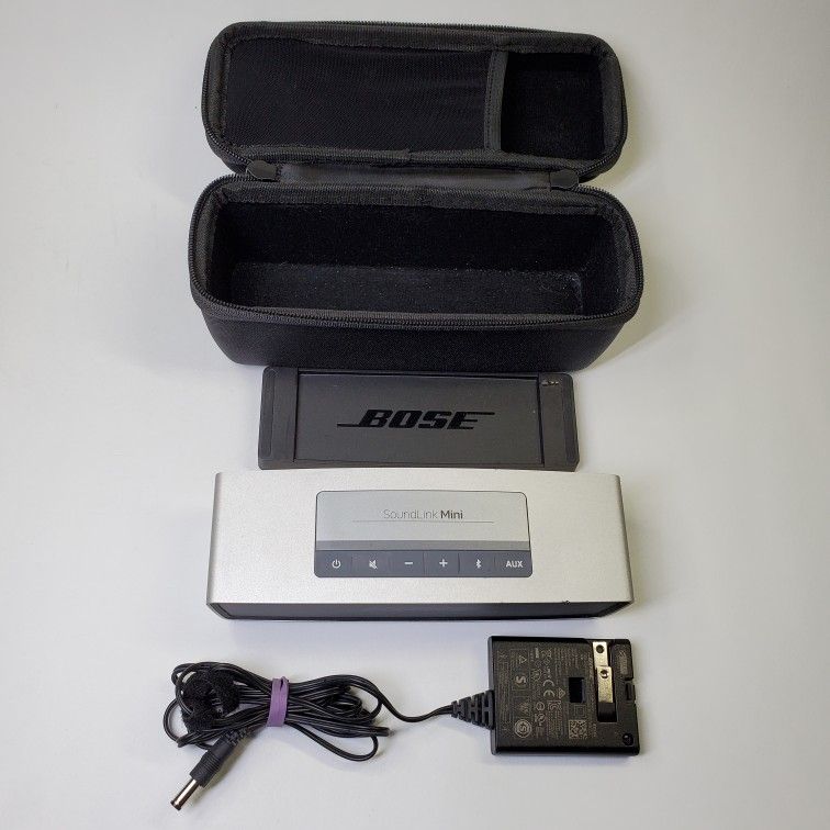 Bose Bluetooth SoundLink Mini Speaker Chargers & Case  24 Hour Test Period 