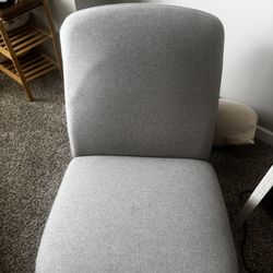 Gray Floor Lounge Chair / Accent Seat TARGET– Great Condition
