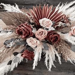 Dress Up Your Ceremony with Classy Wedding Accessories! himself national