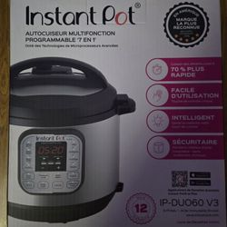 Instant Pot 7 In 1 Pressure Cooker NEW