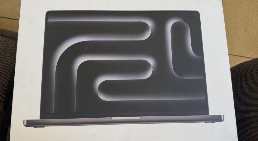 MacBook Pro 16” M4 Max Chip