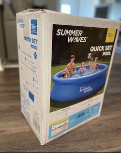 Summer Waves Pool 10 X 30