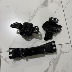 1(contact info removed) Ford Mustang engine and transmission mounts