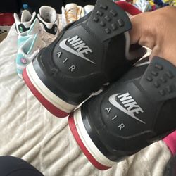 2019 JORDAN 4 BRED SIZE 6Y 