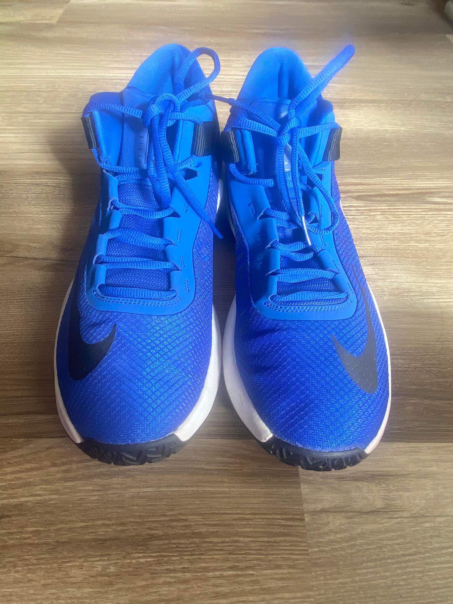 Nike Air Max Infuriate Basketball Shoes 