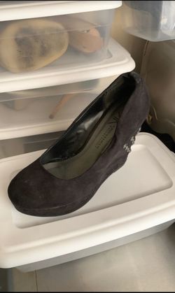 Kardashian wedge shoes