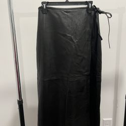 Genuine Leather Liz Claiborne Wrap Skirt/size 12