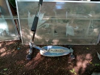 4wheel fusion Cobalt skate board $25