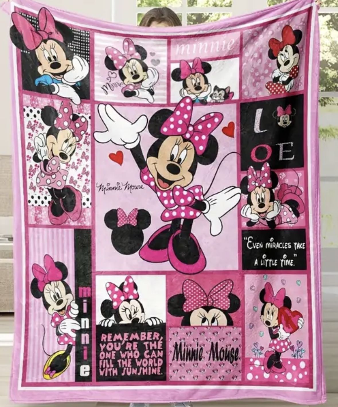Fleece Minnie Mouse Blanket- New