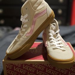 Brand new vans kids youth size 4.0
