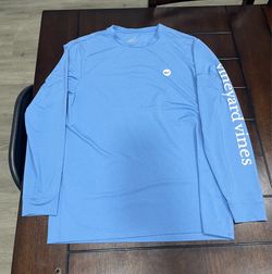 Vineyard Vines Performance Shirt Men Size L Blue Long Sleeve Whale Sun Graphic