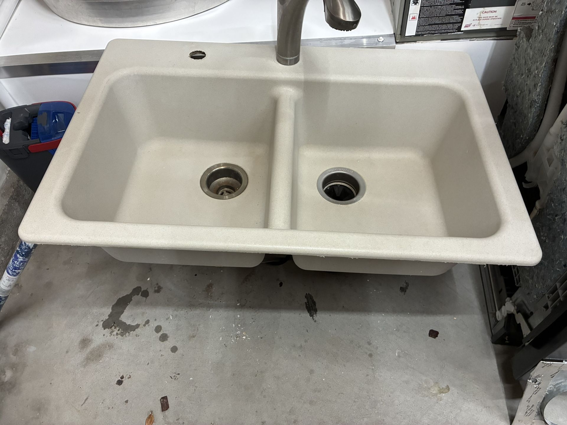 Granite Composite Kitchen Sink W/Insinkerator