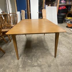 Mid Century Modern Dining Table 