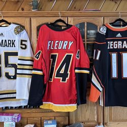 Sports cards & Collectables. 