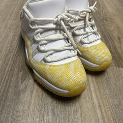 Lowtop Jordan Yellow Snake Skin 11s Size 11