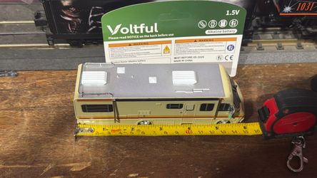 Greenlight Collectibles Breaking Bad 1986 Fleetwood Bounder RV Camper
